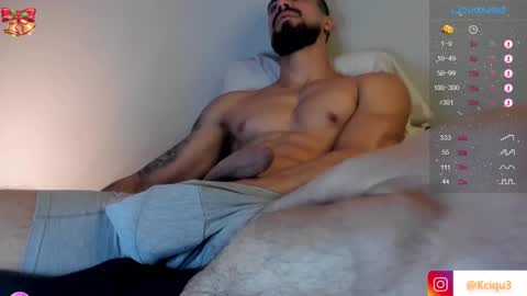 Snapshot of alessandro_dibellucci chatting on 12/29/24, 01:13 Kciqu3 Independent model online show from 12/29/24, 01:13