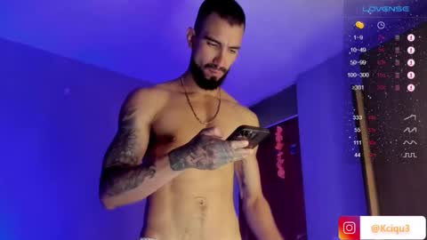 Snapshot of alessandro_dibellucci chatting on 01/22/25, 06:31 Kciqu3 Independent model online show from 01/22/25, 06:31