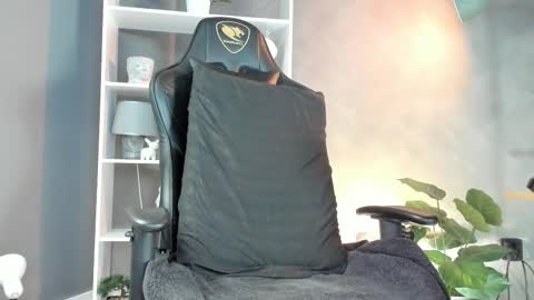 Alessandro INDEPENDENT MODEL online show from 09/27/25, 03:44