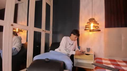Snapshot of alessandro_dybala chatting on 03/02/25, 12:22 Alessandro Dybala online show from 03/02/25, 12:22