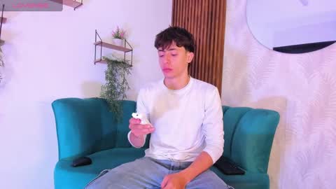 Snapshot of alessandro_dybala chatting on 09/24/25, 11:46 Alessandro Dybala online show from 09/24/25, 11:46