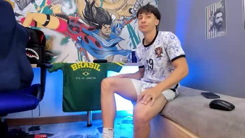 Snapshot of alessandro_dybala chatting on 10/23/25, 12:48 Alessandro Dybala online show from 10/23/25, 12:48