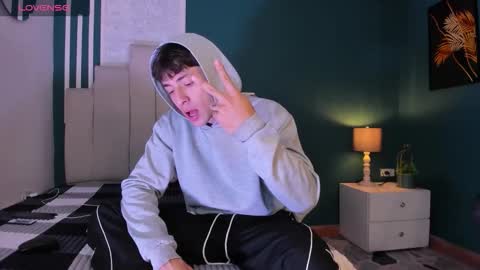 Alessandro Dybala online show from 11/19/25, 12:16