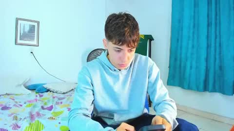 Alessandro Dybala online show from 04/16/26, 12:28