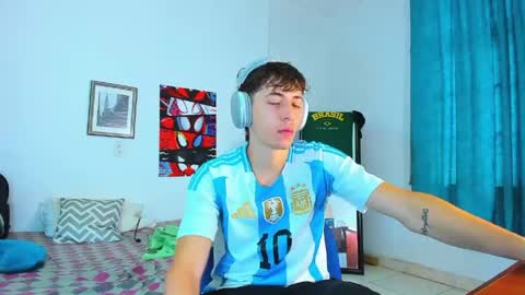 Snapshot of alessandro_dybala chatting on 04/23/26, 11:53 Alessandro Dybala online show from 04/23/26, 11:53