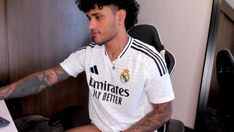 Alessandro Vanni online show from 01/12/25, 04:08