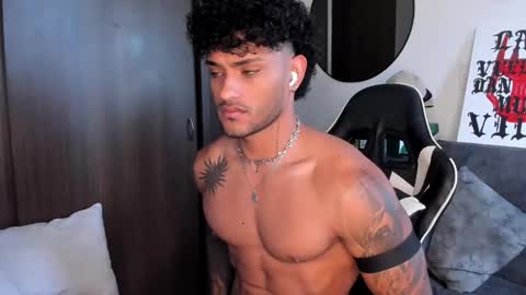 Alessandro Vanni online show from 09/28/25, 12:43