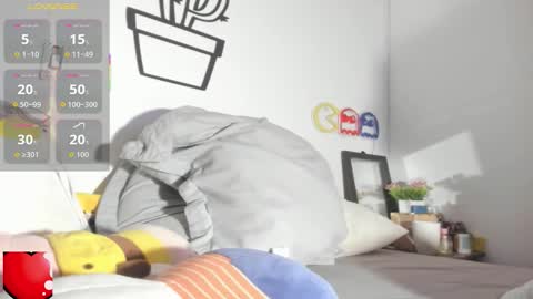 Snapshot of alessia28__ chatting on 11/05/25, 01:22 Alessia online show from 11/05/25, 01:22