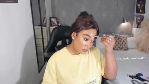 Yy  online show from 09/11/25, 12:33