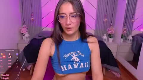 Snapshot of alessia_moore chatting on 07/15/26, 01:27 Alessia online show from 07/15/26, 01:27