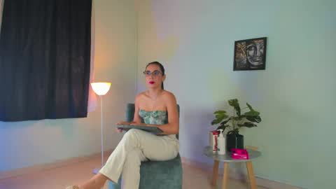 Alessia  online show from 05/28/26, 03:04