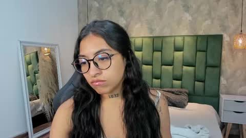 Alessia  online show from 05/12/26, 03:25