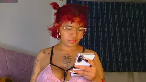 Snapshot of alessia_temptation chatting on 07/09/26, 08:40 alessia_temptation online show from 07/09/26, 08:40