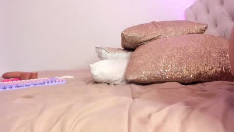 Snapshot of alessiabaum18 chatting on 12/18/24, 08:42 CATA online show from 12/18/24, 08:42