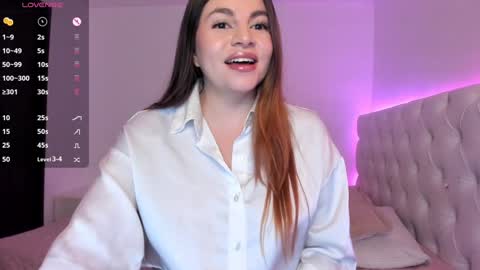 Snapshot of alessiabaum18 chatting on 01/08/25, 06:20 CATA online show from 01/08/25, 06:20