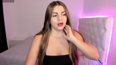 Snapshot of alessiabaum18 chatting on 09/23/25, 07:11 CATA online show from 09/23/25, 07:11