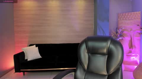 Snapshot of alessiacorleone_ chatting on 09/19/25, 07:25 Alessia online show from 09/19/25, 07:25