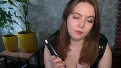 Snapshot of alessssamistress chatting on 06/05/26, 03:51 Alex online show from 06/05/26, 03:51