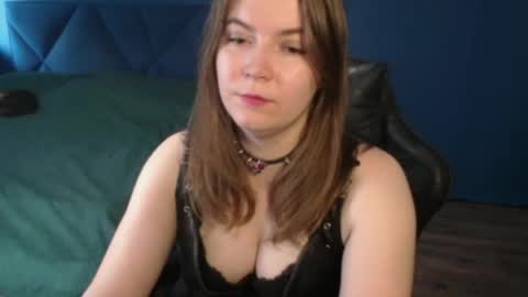 Snapshot of alessssamistress chatting on 06/19/26, 10:19 Alex online show from 06/19/26, 10:19