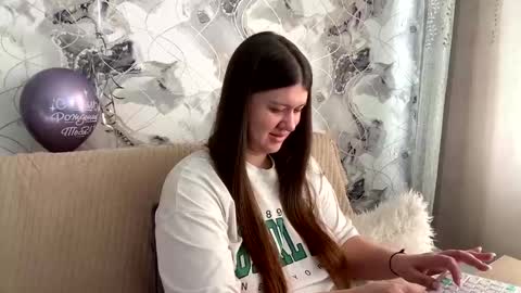 Aletta Oushen online show from 02/06/25, 07:13