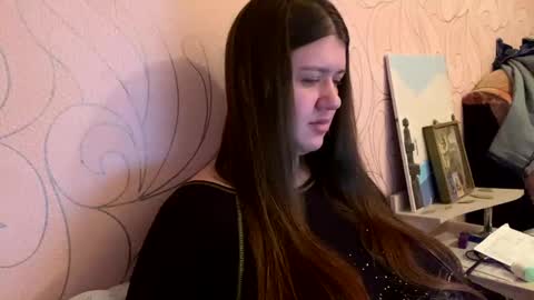 Aletta Oushen online show from 02/08/25, 11:44