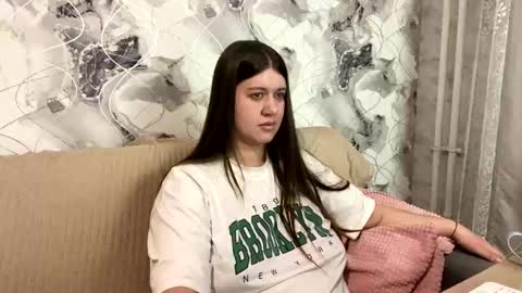 Aletta Oushen online show from 02/21/25, 11:55