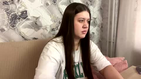 Aletta Oushen online show from 03/04/25, 11:08