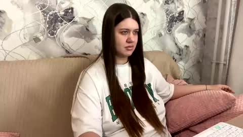 Aletta Oushen online show from 03/05/25, 11:38