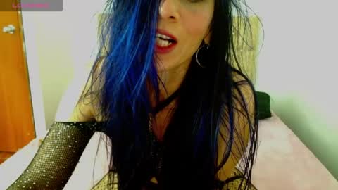 Snapshot of alettallove chatting on 05/17/26, 02:46 alettallove online show from 05/17/26, 02:46