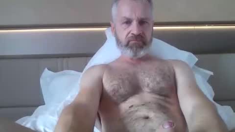 Snapshot of alex80581 chatting on 10/07/25, 08:00 Alexey online show from 10/07/25, 08:00