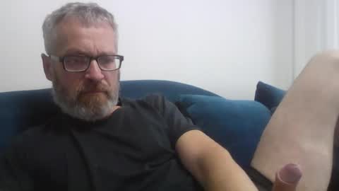 Snapshot of alex80581 chatting on 07/04/26, 04:24 Alexey online show from 07/04/26, 04:24