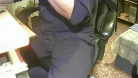 alex81pv1981 online show from 01/18/25, 10:06