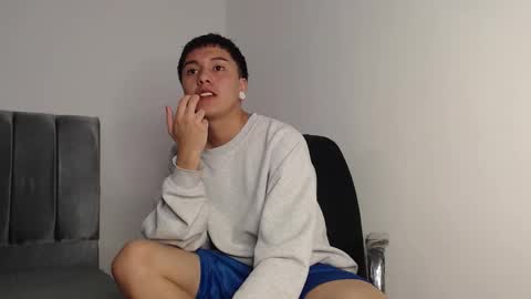 Owen online show from 11/08/25, 01:39