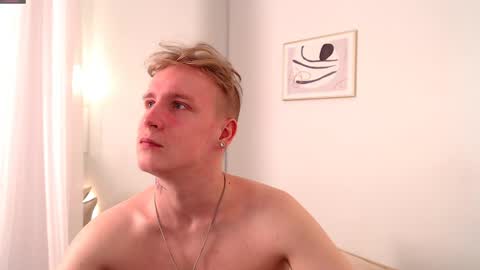 Snapshot of alex__sweet chatting on 05/16/26, 05:04 your Alex online show from 05/16/26, 05:04