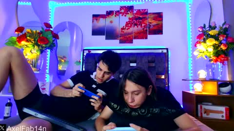 sneider online show from 02/14/25, 10:04