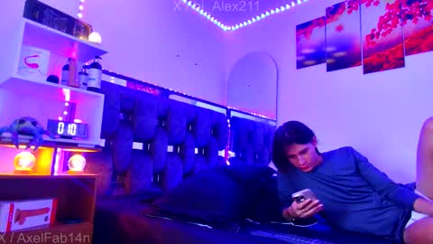 sneider online show from 11/16/25, 08:36