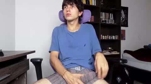 Snapshot of alex_connorr chatting on 11/28/25, 10:12 alex_connorr online show from 11/28/25, 10:12