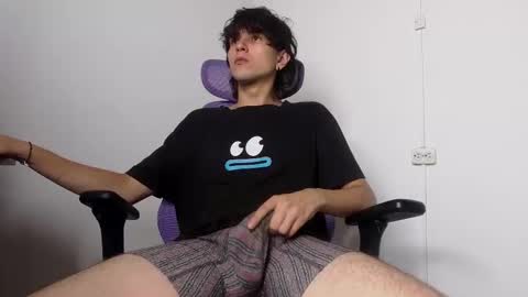 Snapshot of alex_connorr chatting on 02/11/26, 11:32 alex_connorr online show from 02/11/26, 11:32