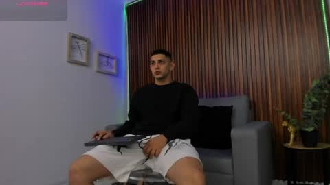 alex online show from 03/31/26, 11:54