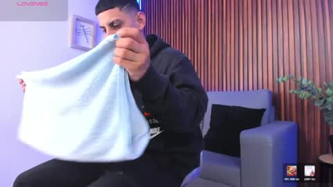 alex online show from 04/21/26, 12:44