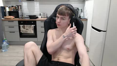 Snapshot of alex_gotcha chatting on 01/25/25, 12:38 Alex online show from 01/25/25, 12:38
