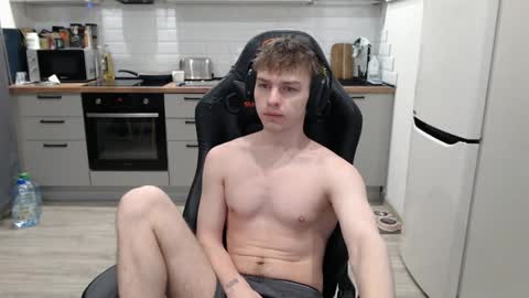 Snapshot of alex_gotcha chatting on 01/29/25, 04:15 Alex online show from 01/29/25, 04:15