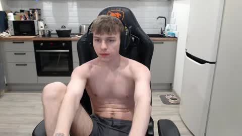 Snapshot of alex_gotcha chatting on 02/07/25, 07:38 Alex online show from 02/07/25, 07:38