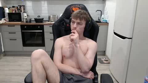 Snapshot of alex_gotcha chatting on 02/07/25, 10:41 Alex online show from 02/07/25, 10:41