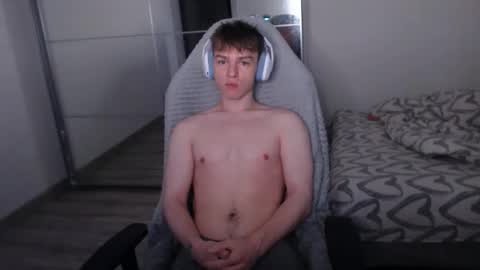 Snapshot of alex_gotcha chatting on 10/02/25, 05:03 Alex online show from 10/02/25, 05:03