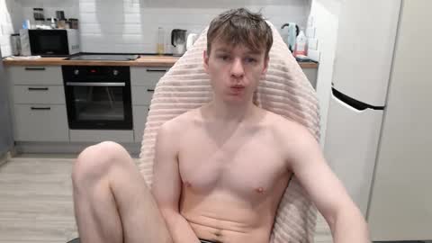 Snapshot of alex_gotcha chatting on 11/11/25, 02:00 Alex online show from 11/11/25, 02:00