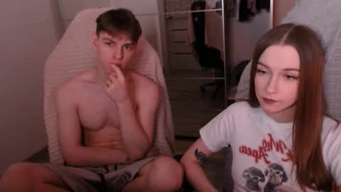 Snapshot of alex_gotcha chatting on 11/28/25, 09:28 Alex online show from 11/28/25, 09:28