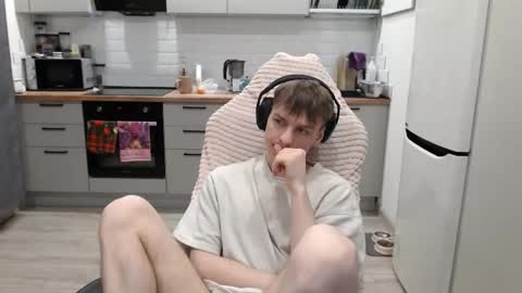 Snapshot of alex_gotcha chatting on 01/16/26, 08:57 Alex online show from 01/16/26, 08:57