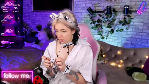 alex_howell online show from 01/11/25, 08:43