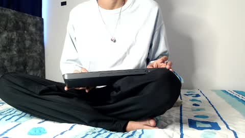 alex_mark_ online show from 04/02/26, 02:04